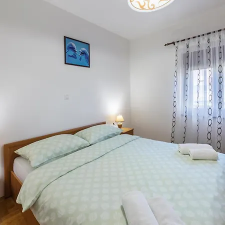 3 Bedroom Gorgeous In Pula Apartman *